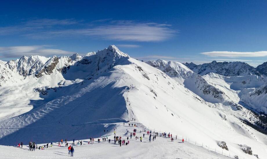 Najciekawsze wydarzenia snowboardowe w Alpach podczas sezonu