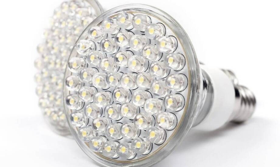 Oświetlenie LED a koszty eksploatacji – analiza oszczędności przy użyciu lampy LED 200W