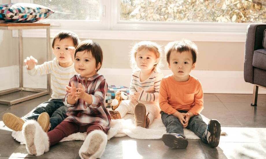 Jak zrelaksować dzieci przed rodzinną sesją zdjęciową na świeżym powietrzu?