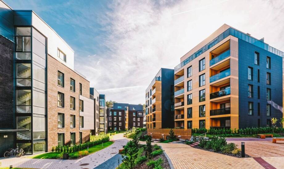 Jakie korzyści niesie za sobą wybór domków apartamentowych na wakacje?