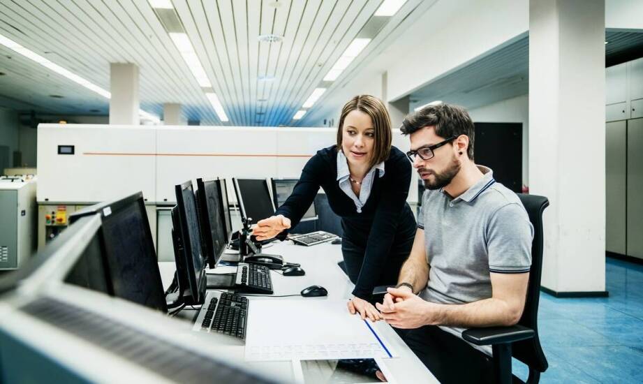 Dlaczego hosting biznesowy do domeny jest kluczowy dla firmowej poczty e-mail?