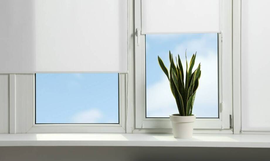 Dlaczego warto zainwestować w rolety podtynkowe dla domów energooszczędnych?