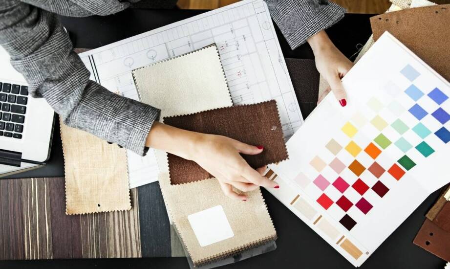 W jaki sposób doświadczenie dekoratora pomaga w tworzeniu spójnych aranżacji?