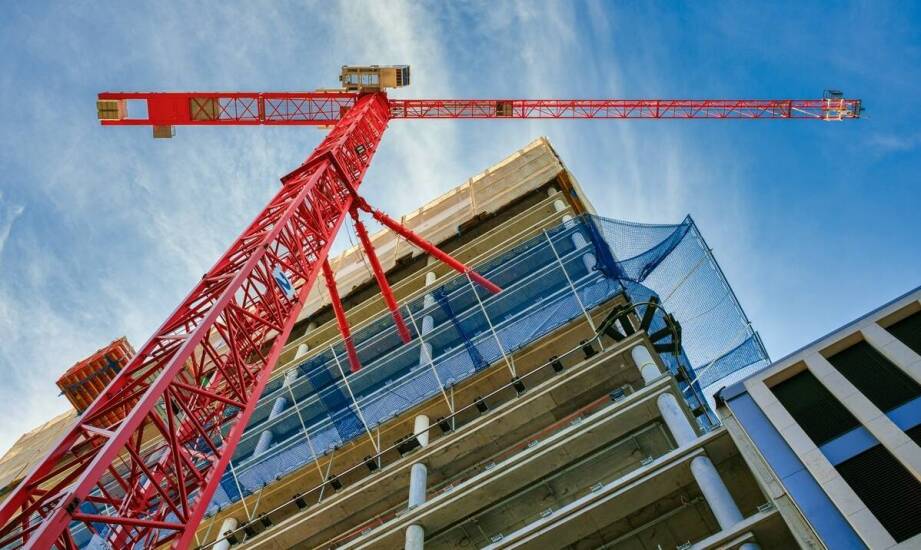 Jakie usługi dźwigowe są kluczowe dla dużych projektów budowlanych?
