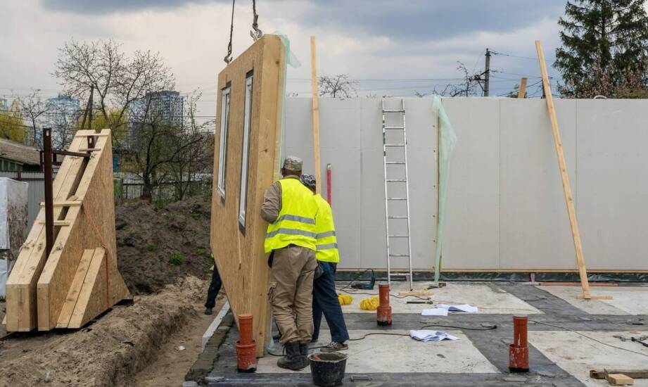 Zalety i wady domów prefabrykowanych bez pozwolenia – co warto rozważyć?