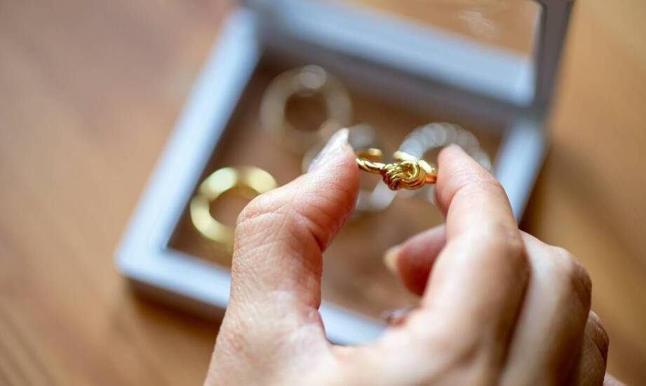 Personalizacja biżuterii: jak nadać unikalny charakter bransoletce miś?