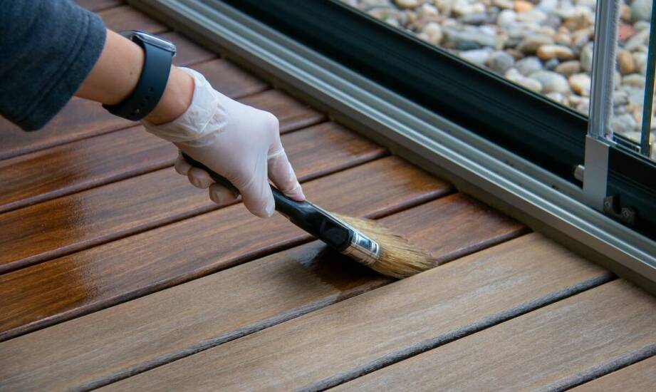 Profesjonalne vs. amatorskie metody zabezpieczania podłóg – co wybrać?