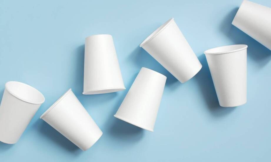 Jak kubki jednorazowe do gorących napojów mogą wspierać strategie marketingowe kawiarni?