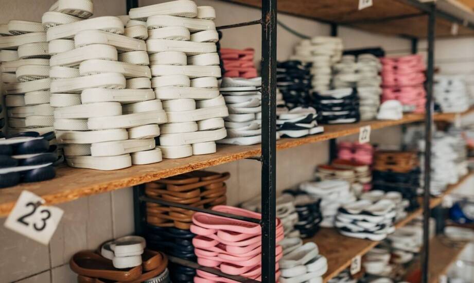 Unikalne wzory talerzy ceramicznych handmade, które zachwycą gości