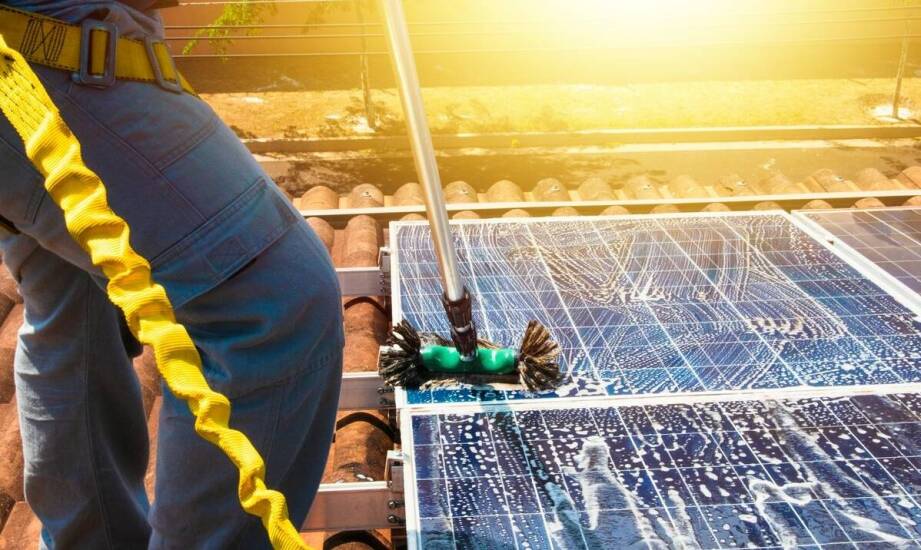 Jak przygotować instalację solarną do mycia?