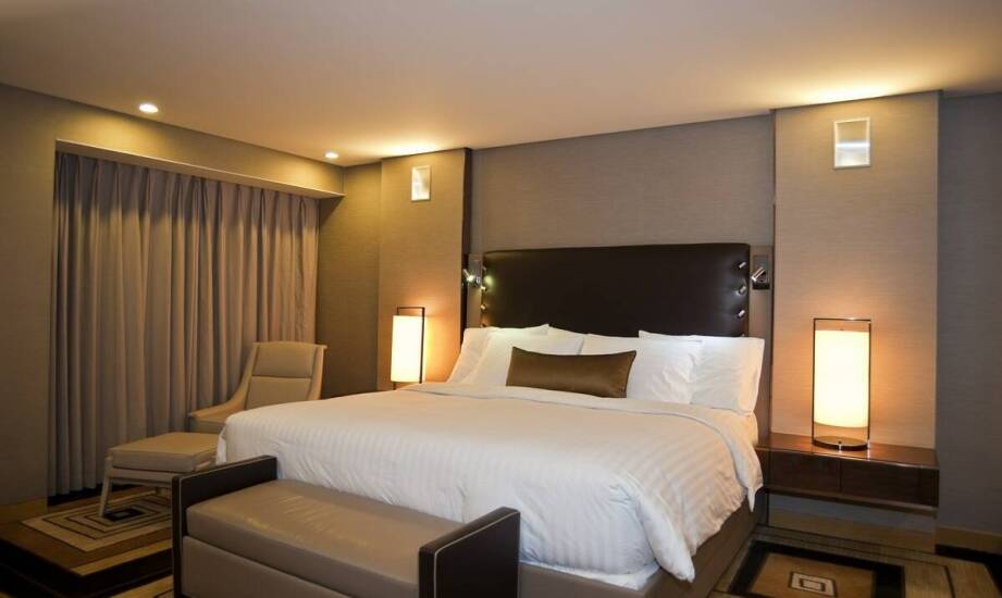 Wybór sprzętu do instalacji telewizji hotelowej – na co zwrócić uwagę?