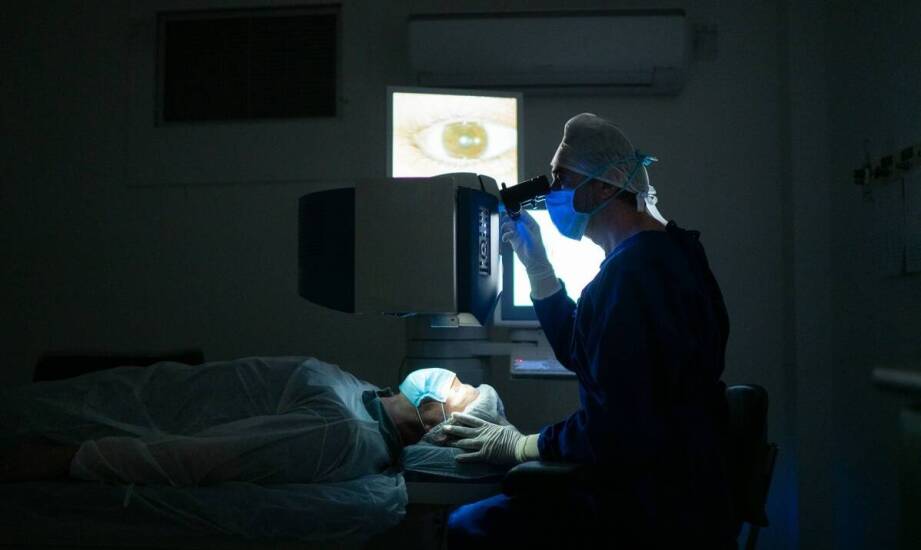 Czy astygmatyzm można trwale skorygować laserowo?