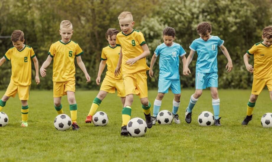 Piłki sportowe jako element strategii CSR firmy