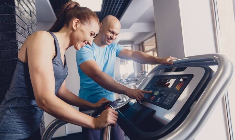 Monitorowanie postępów na bieżni do domu – wykorzystanie technologii w treningu