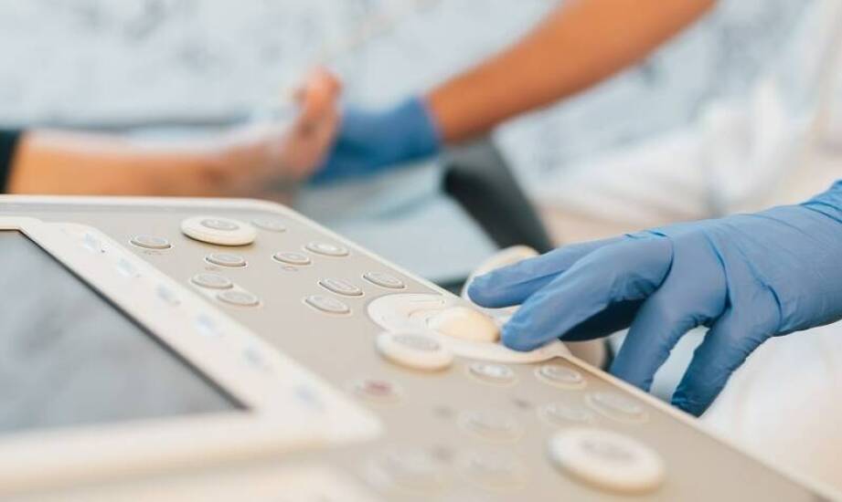 Porównanie różnych metod diagnostyki bioder – zalety USG