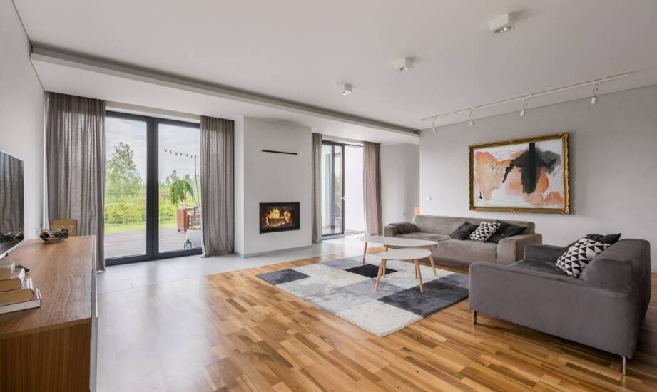 Deski podłogowe z dębu – właściwości, które przekonują do zakupu