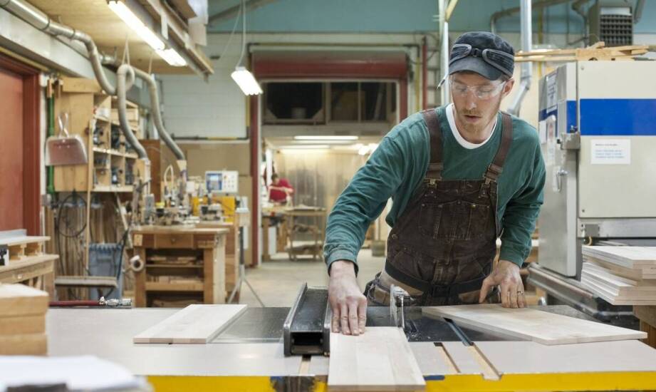 Znaczenie precyzyjnego cięcia płyt meblowych w Gdyni dla jakości kuchni