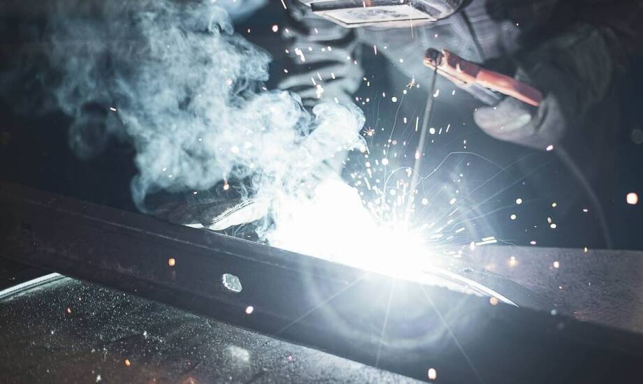 Znaczenie spawania aluminium ze stalą w produkcji elementów konstrukcyjnych