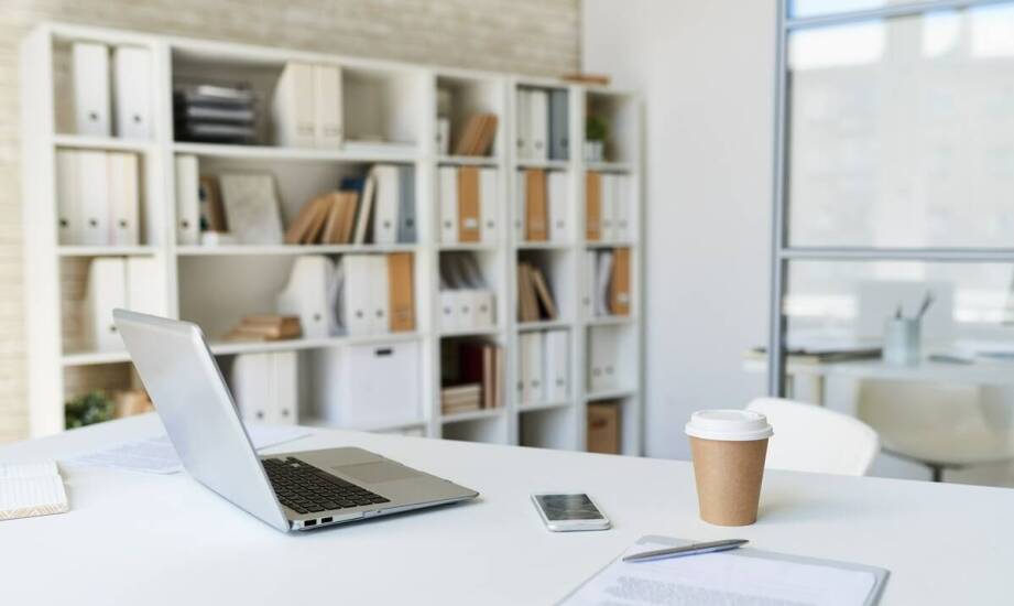 Automatyczna archiwizacja dokumentów w chmurze – korzyści dla przedsiębiorstw