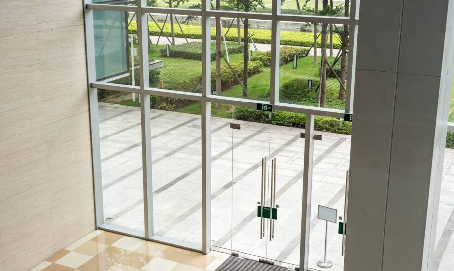 Automatyka przemysłowa a optymalizacja zarządzania systemami okiennymi