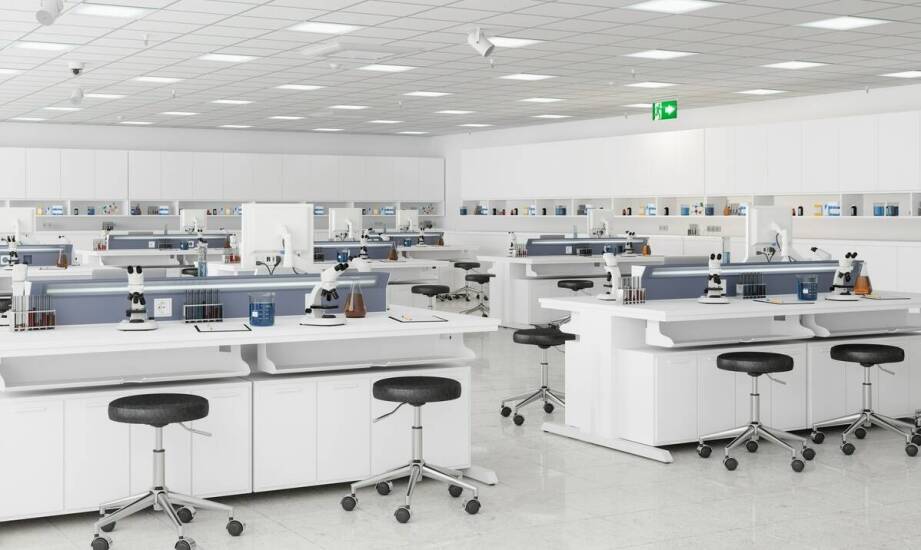 Wózek opatrunkowy – jakie funkcjonalności wpływają na efektywność pracy medycznej?