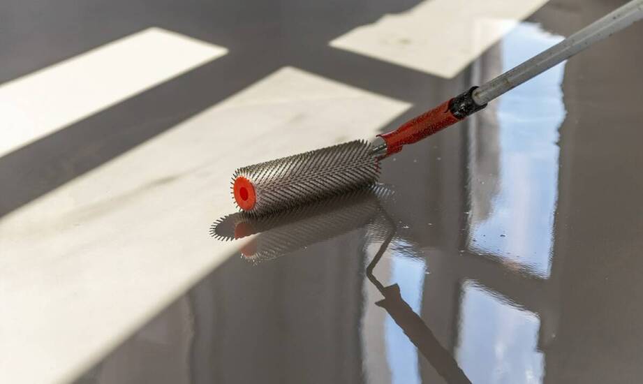 Zabezpieczenie posadzek: dlaczego warto zainwestować w profesjonalną ochronę