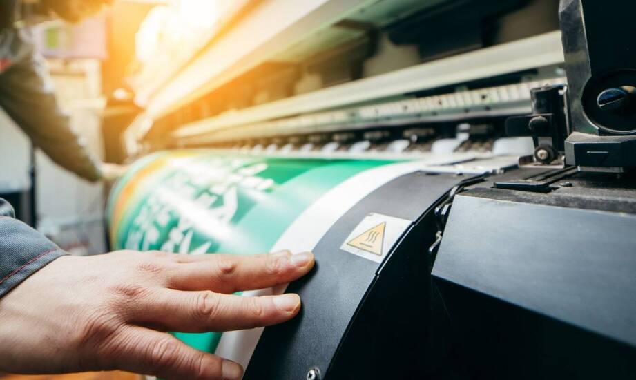 Druk solwentowy: zastosowania w wielkoformatowych projektach reklamowych