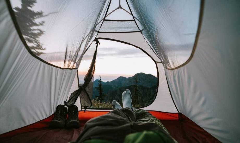 Grzejnik namiotowy jako niezbędny element wyposażenia hal namiotowych