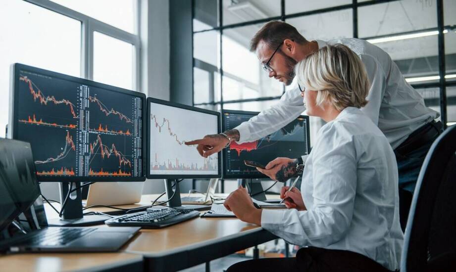 Jakie innowacje w IT mają największy wpływ na sektor finansowy?