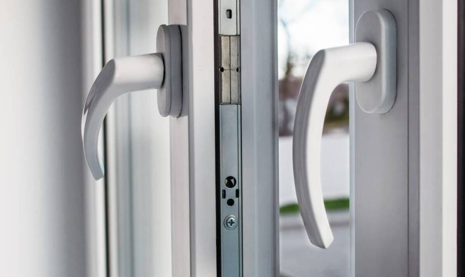 Drzwi PCV a ochrona przed warunkami atmosferycznymi