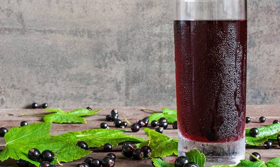 Dlaczego warto włączyć borowinę do picia do diety osób starszych?