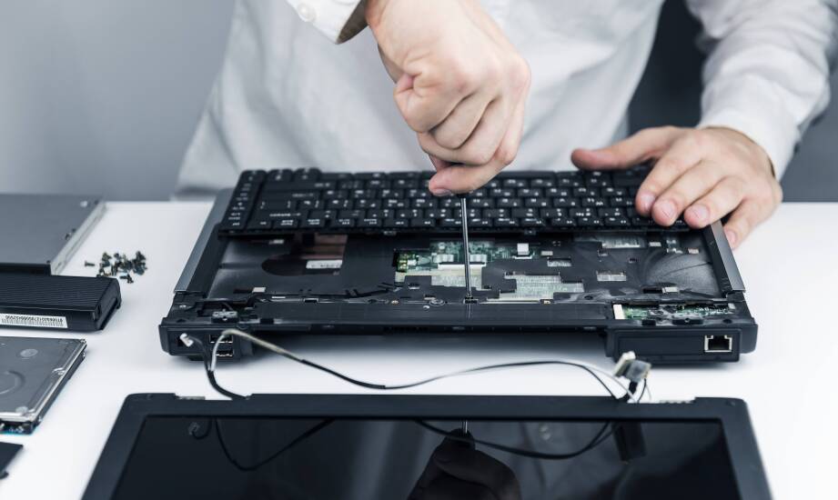 Profesjonalna naprawa laptopów i komputerów stacjonarnych