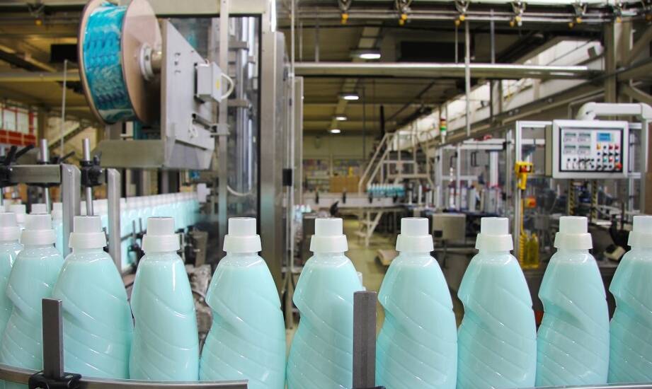 Rozlewnie chemii gospodarczej – jak wpływają na konkurencyjność firm na rynku?