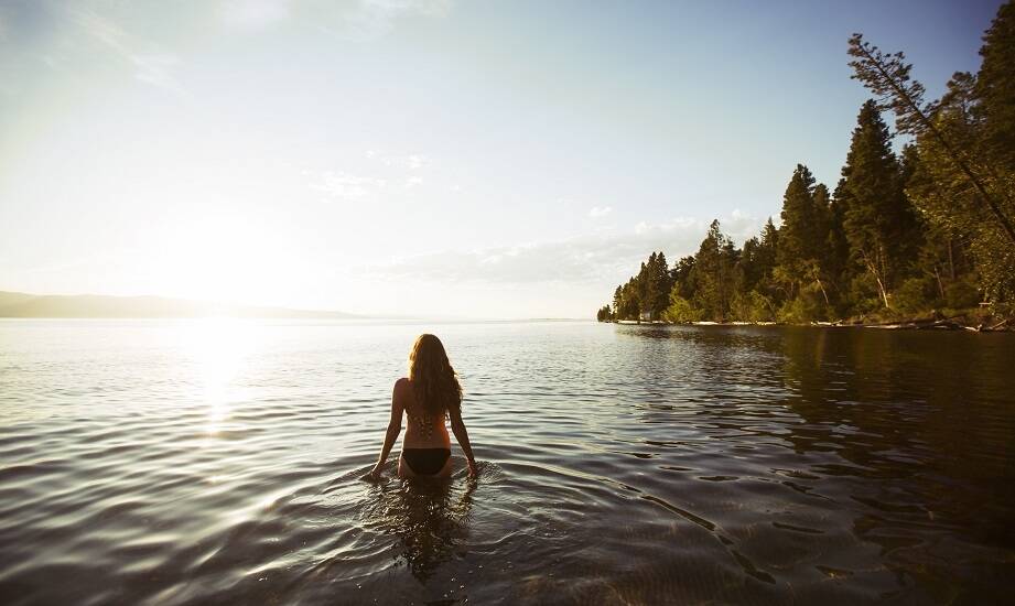 Bambusowe poncho jako sposób na szybkie ogrzanie po kąpieli