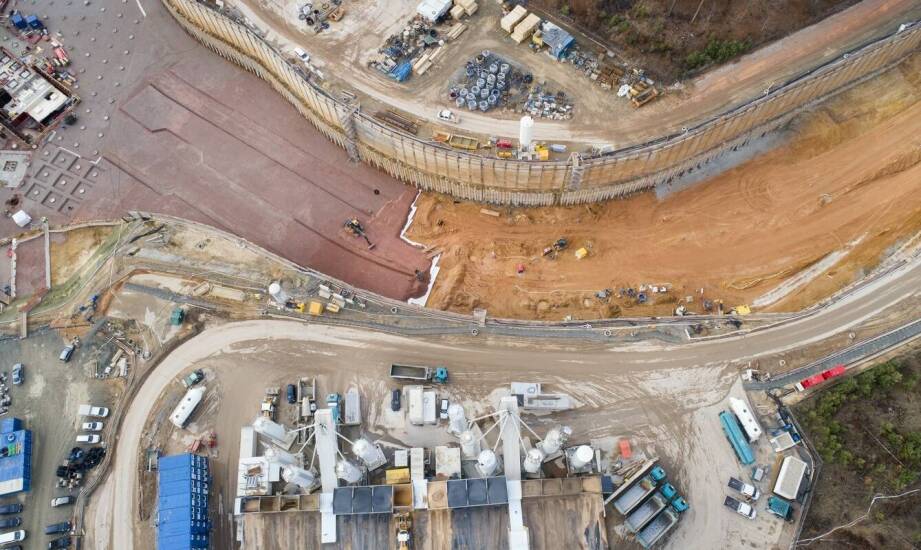 Jak zapobiegać osuwiskom dzięki skutecznej stabilizacji gruntów?