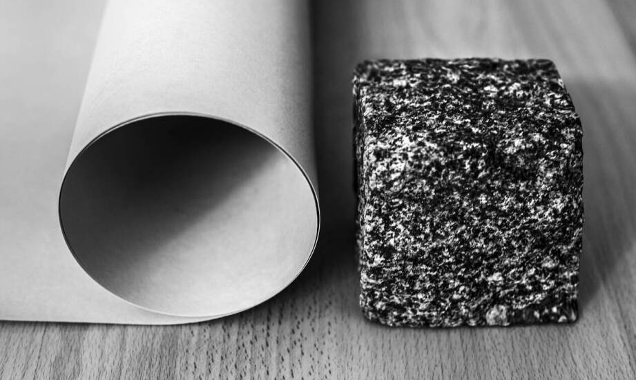 Papier barytowy: klucz do uzyskania głębokich czerni w druku monochromatycznym