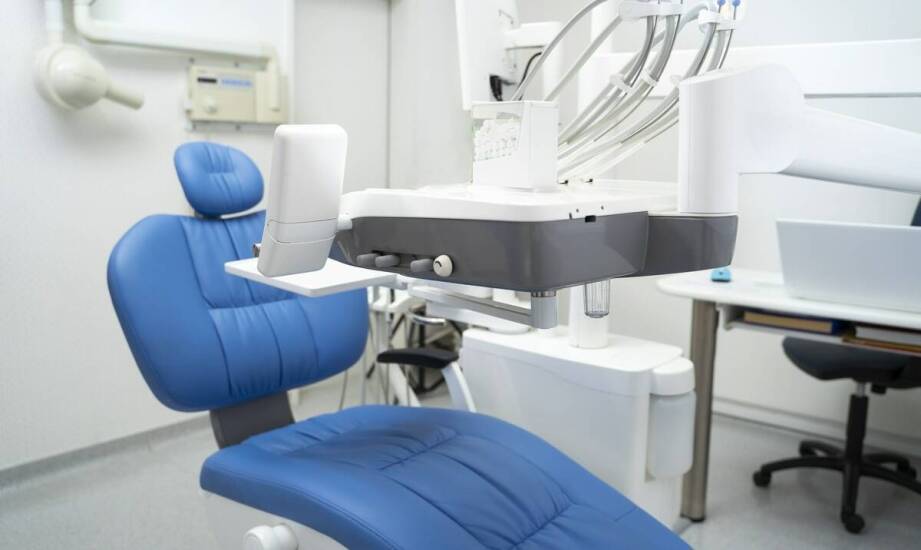 Chirurgia stomatologiczna a estetyka uśmiechu: jak to działa?