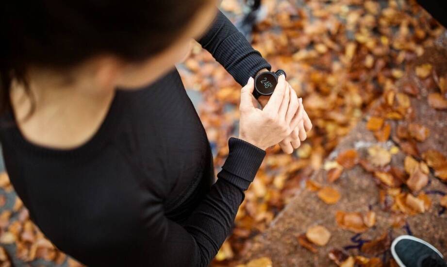 Multisportowe możliwości smartwatcha damskiego sportowego – co oferuje rynek?