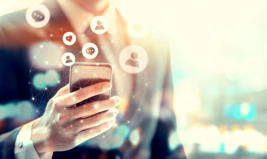 Jak kampanie SMS do firm wpływają na wzrost zaangażowania klientów?