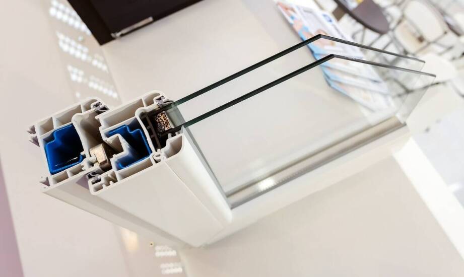 Jakie korzyści płyną z wyboru drzwi z PCV do domów energooszczędnych?