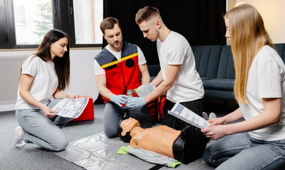 Rola szkoleń BHP w integracji nowych pracowników