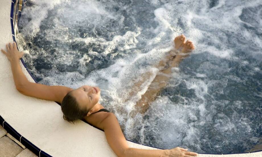 Najnowsze trendy w projektowaniu jacuzzi całorocznych