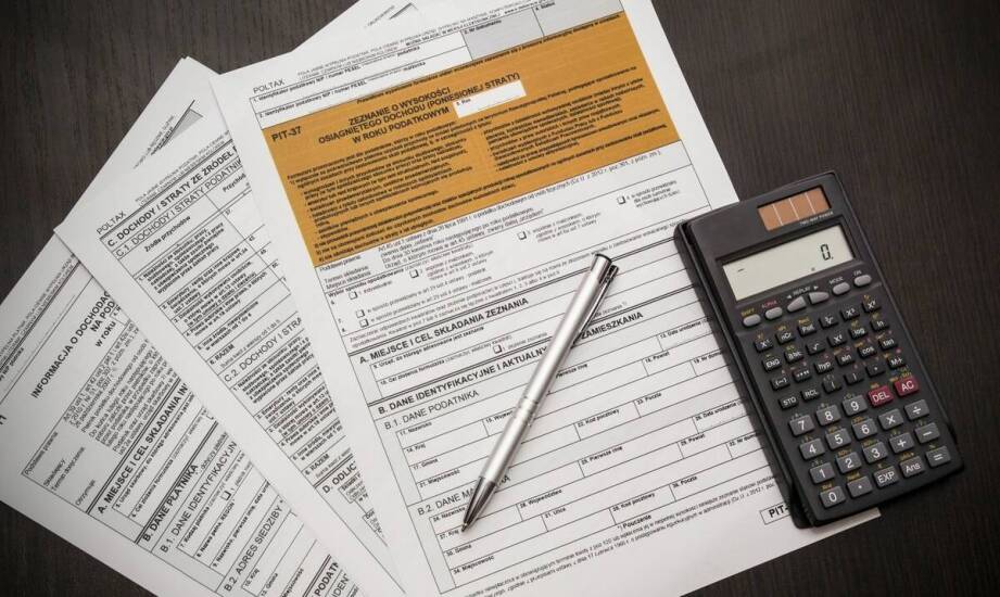 Jakie są najlepsze praktyki w legalizacji zatrudnienia cudzoziemców?