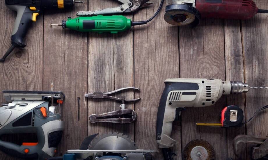 Narzędzia stolarskie w najtańszym outlecie online – jakość i oszczędność