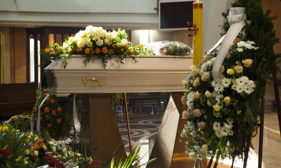Znaczenie indywidualnego podejścia w organizacji ceremonii pogrzebowej