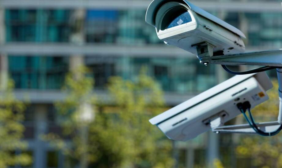 Wybór lornetki taktycznej: Na co zwrócić uwagę przy zakupie?