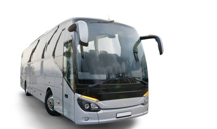 Wynajem autokarów jako komfortowe rozwiązanie na wyjazdy kolonijne