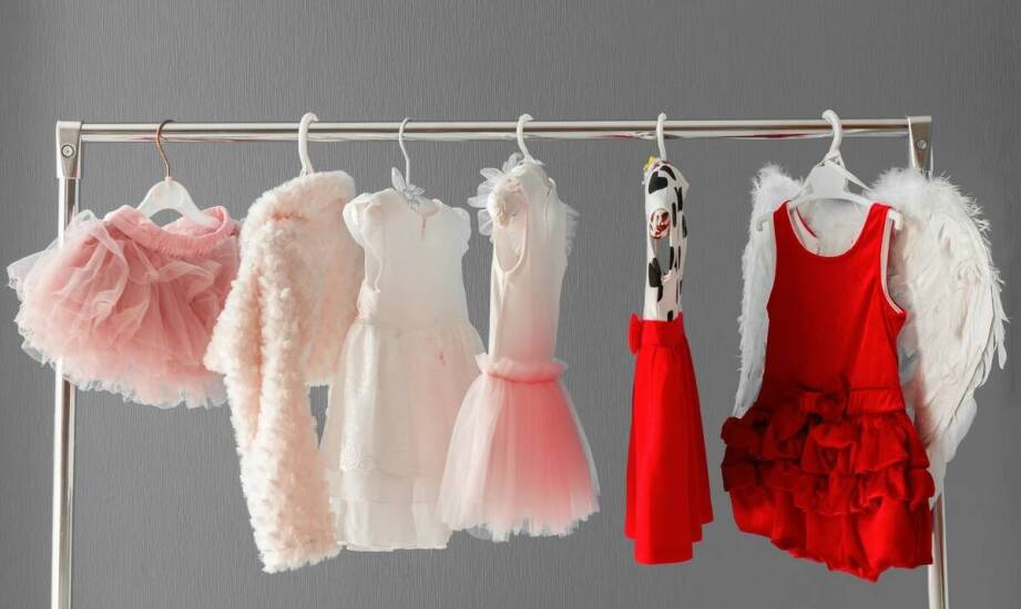 Stroje świąteczne z wysokiej jakości materiałów – dlaczego warto?