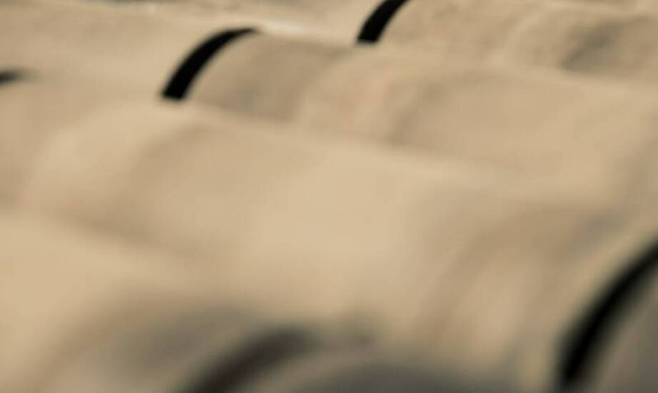 Rury żeliwne kielichowe w kontekście odporności na uszkodzenia mechaniczne