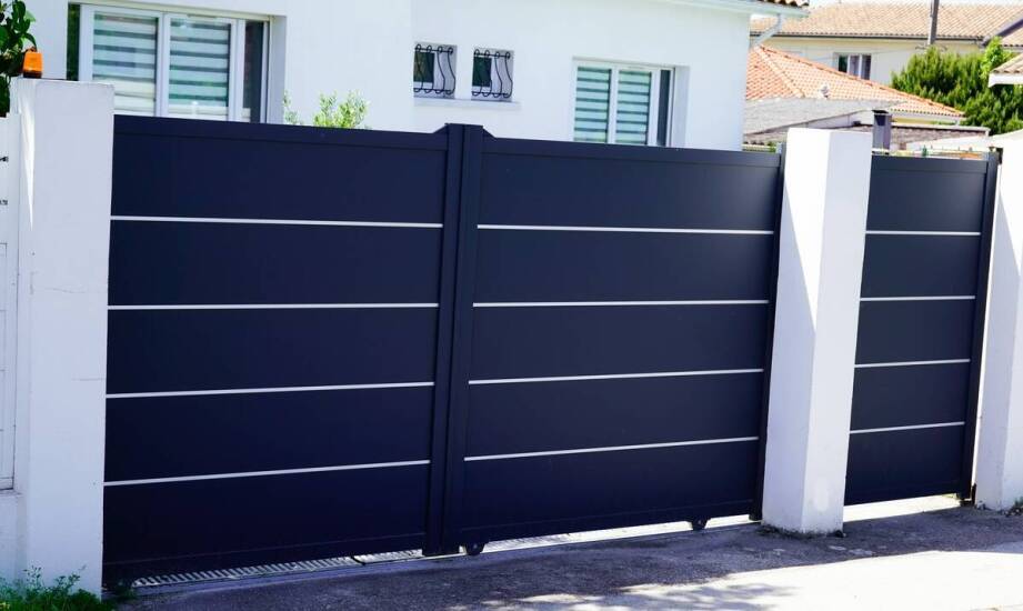 Jakie nowoczesne funkcje oferuje automatyka do bram przesuwnych dla użytkowników indywidualnych?